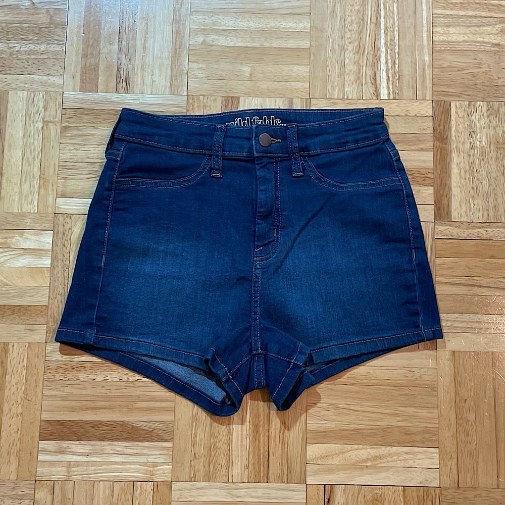 Wild Fable - High Rise Stretchy Jean Booty Shorts - NWOT